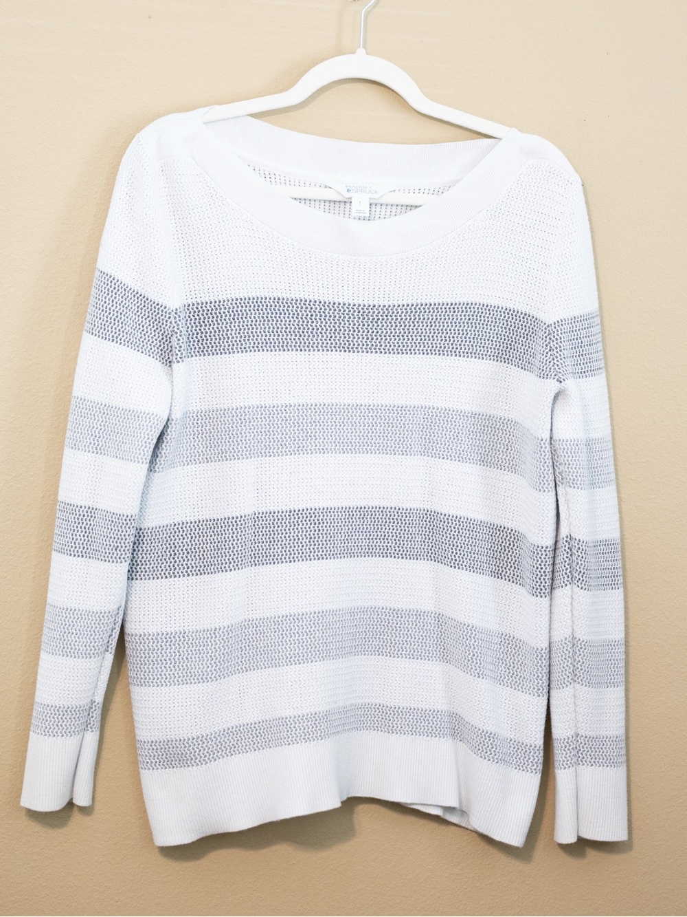 Market & Spruce White Gray Striped Knit Sweater Boat Neck